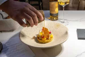 Večera u restoranu ZOI