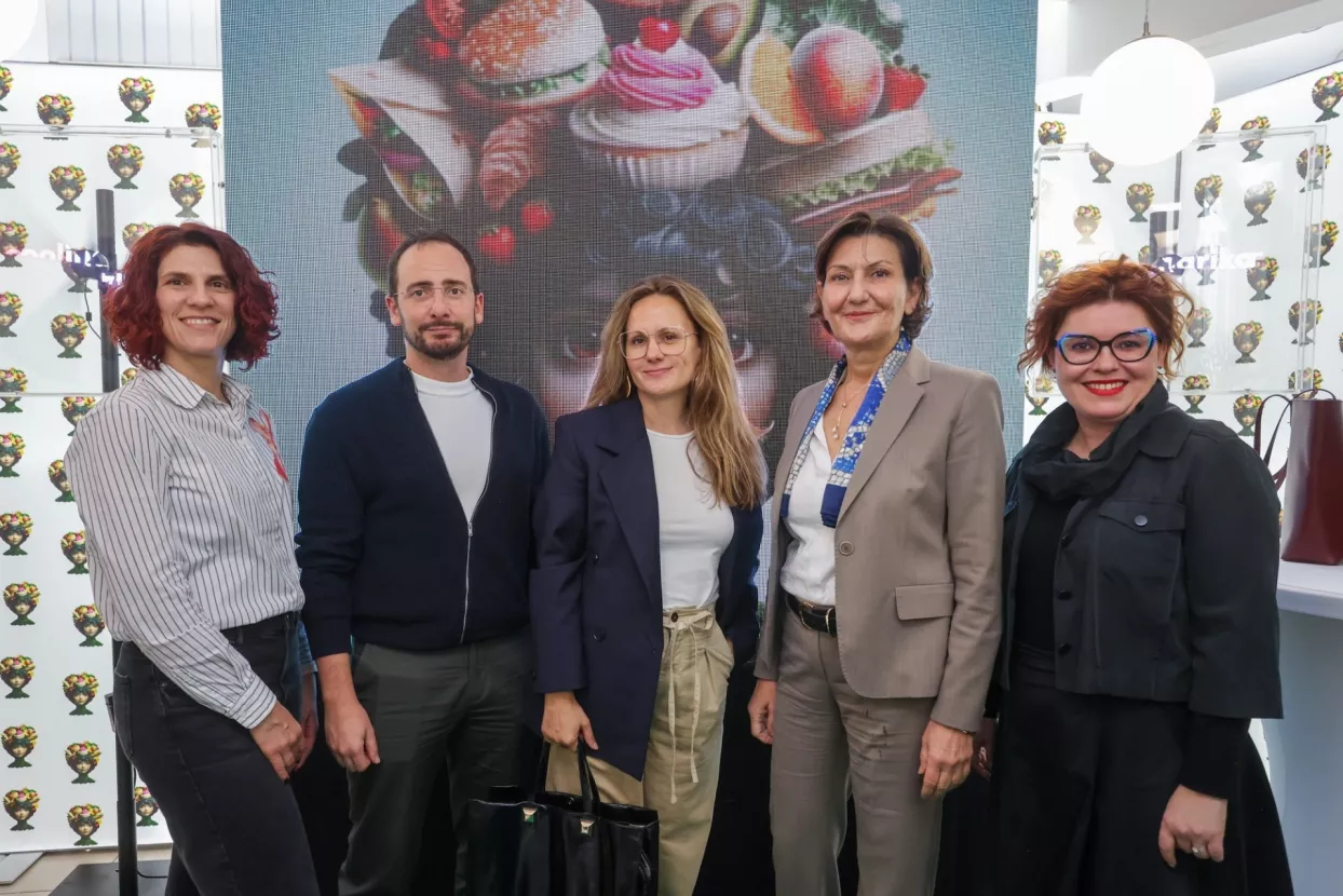 Coolie AI kulinarska asistentica 