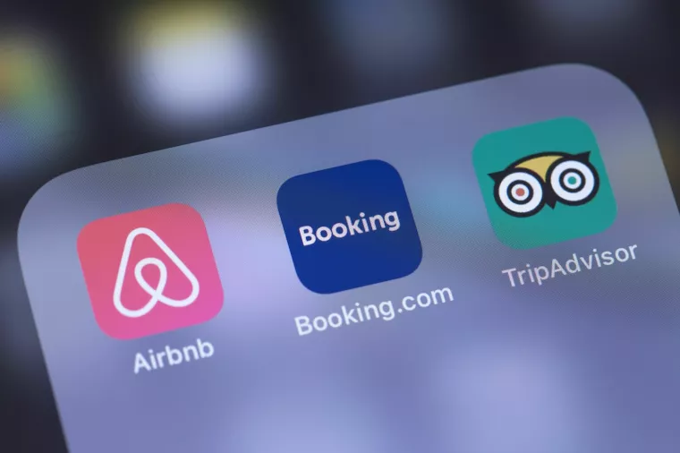 Airbnb, Booking and TripAdvisor apps 