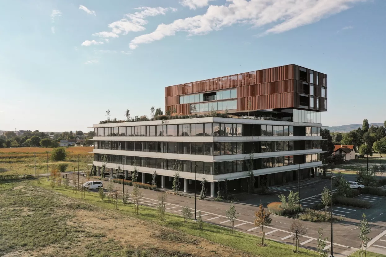 Alpha Centauri, infobip