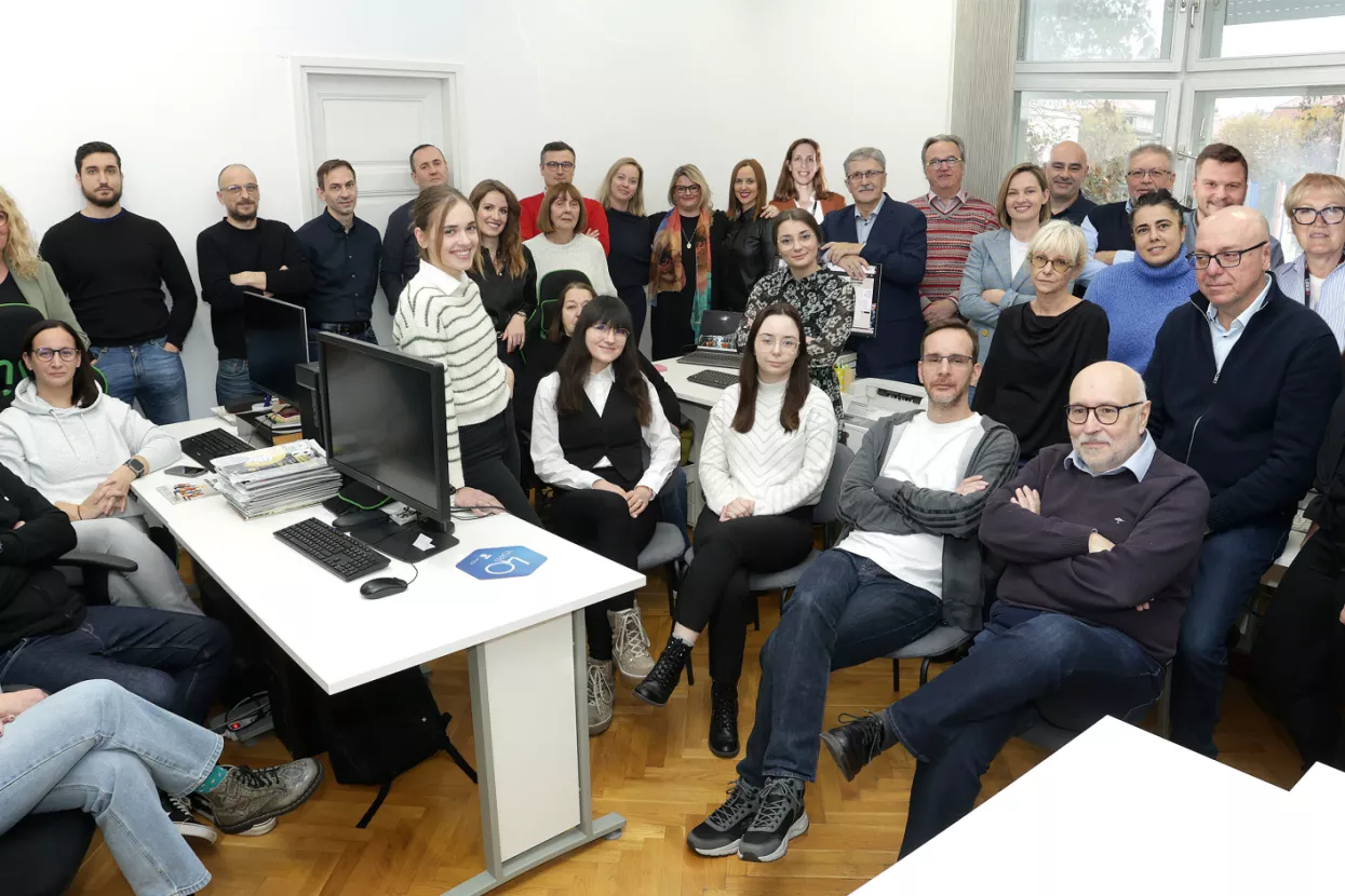 Ekipa Lidera povodom 1000 broja