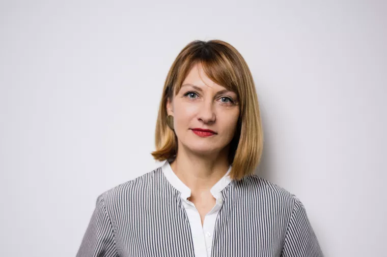 Sanja Petek Mujačić, Spring+shift