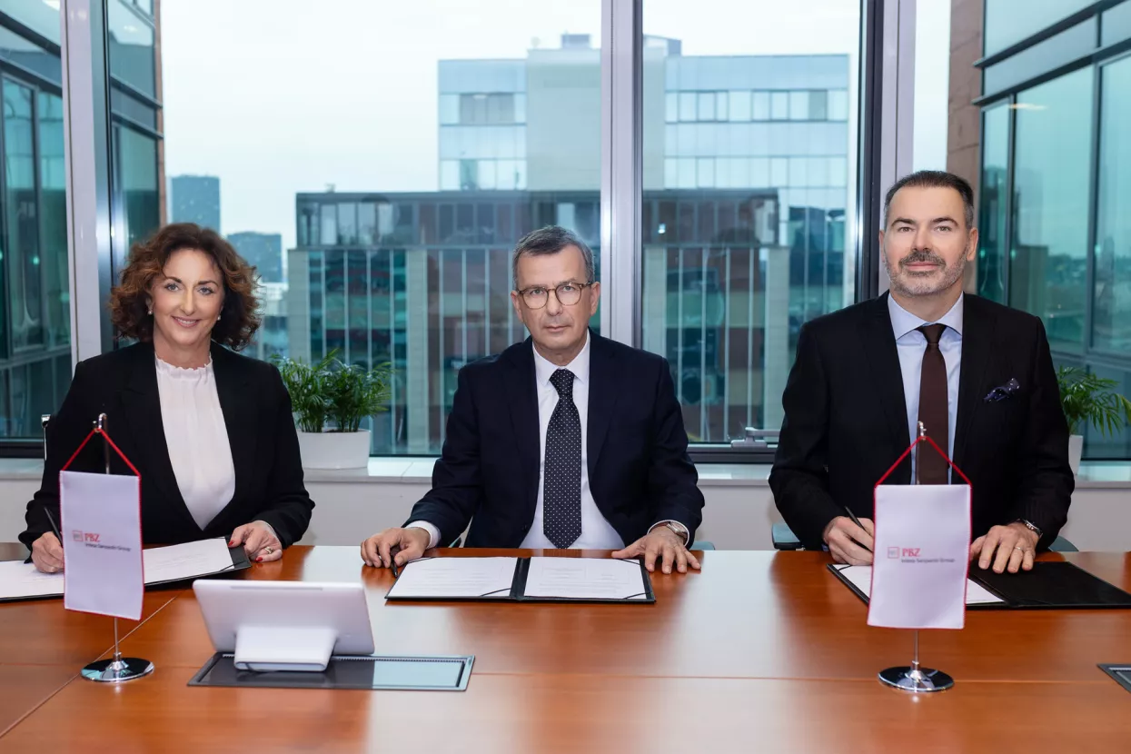 Vedrana Jelušić Kašić, članica Uprave PBZ-a, Marsel Friedl, član Uprave Texo Molior I Dinko Lucić, predsjednik Uprave PBZ-a 