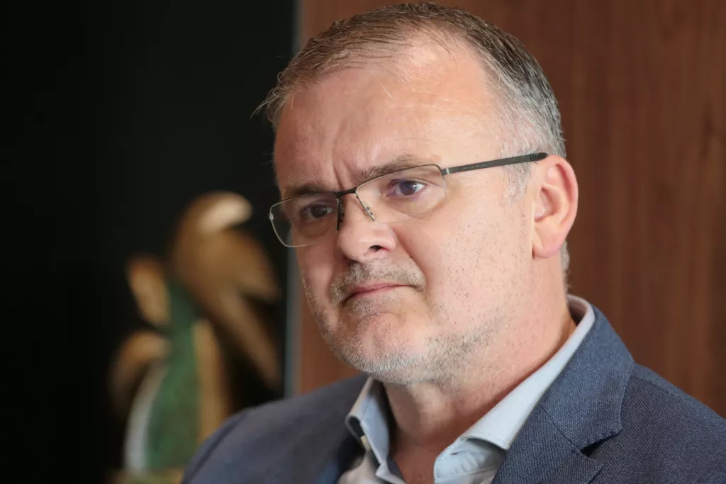 Jurica Lovrinčević, tvrtka Pevec