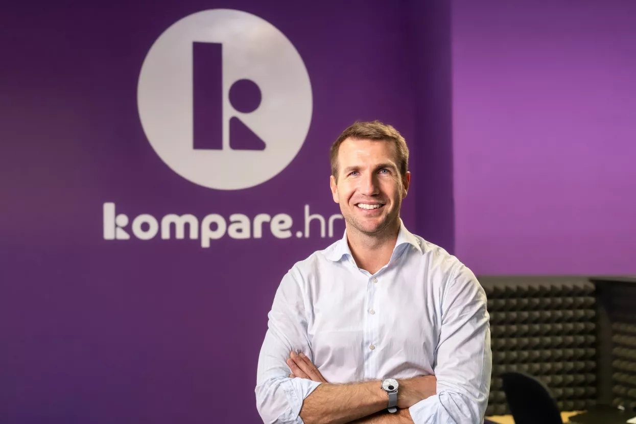 Bojan Radlović, Kompare.hr