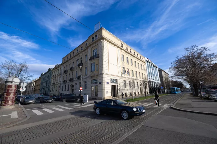 Hrvatske šume d.o.o. direkcija. Ul. kneza Branimira 1.