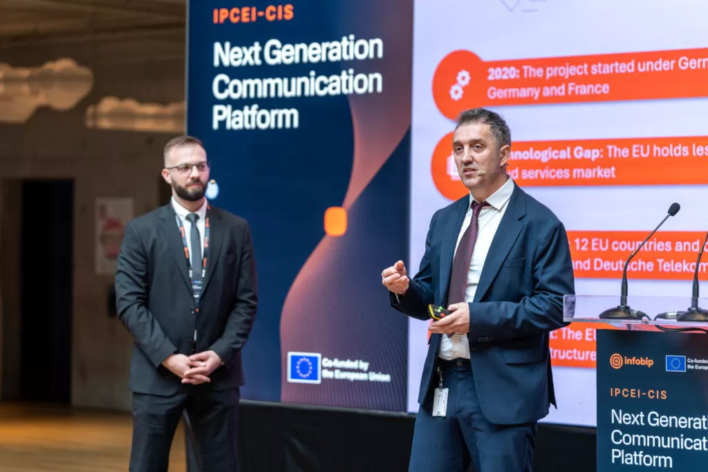 Potpredsjednik za istraživačke saveze i glavni tehnički direktor Infobipa Damir Prusac, stručnjak informacijskih tehnologija u Infobipu Emanuel LacićIPCEI-CIS event u Infobipu