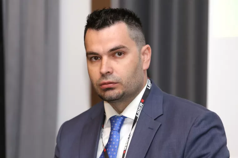 G.R.I.D. FORUM, Robert Blažinović