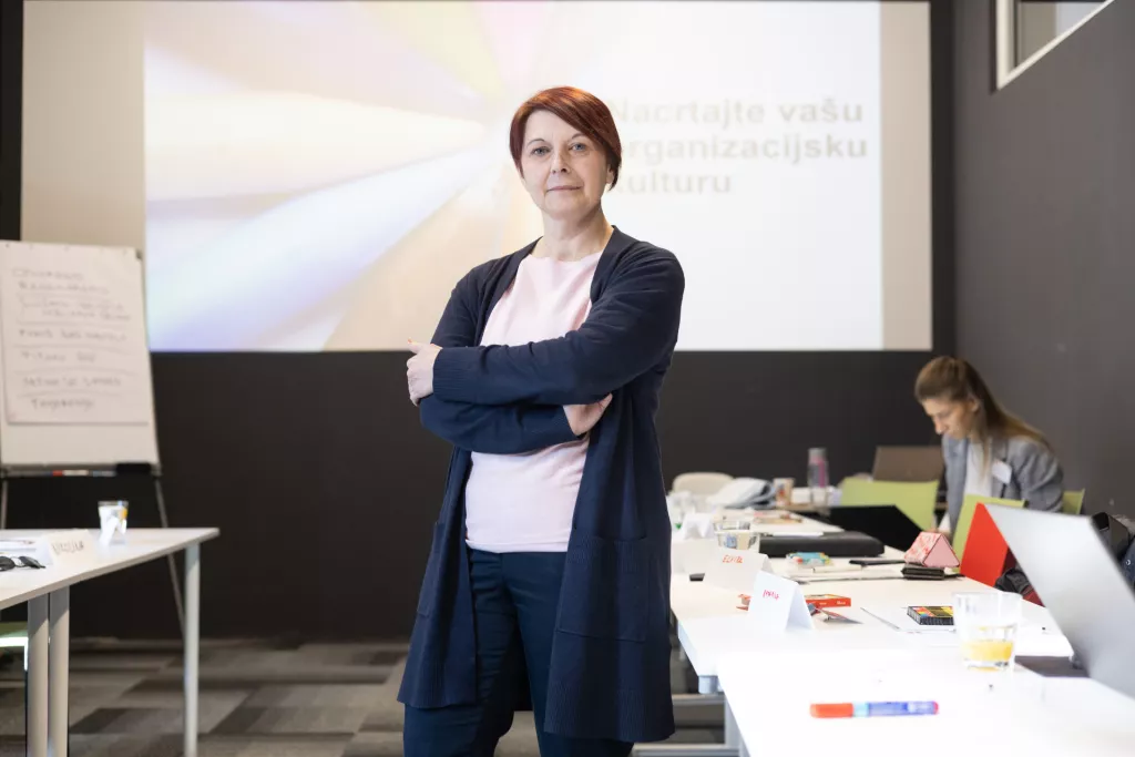 Edukacija: Kompanijska kultura.Danijela Capan.