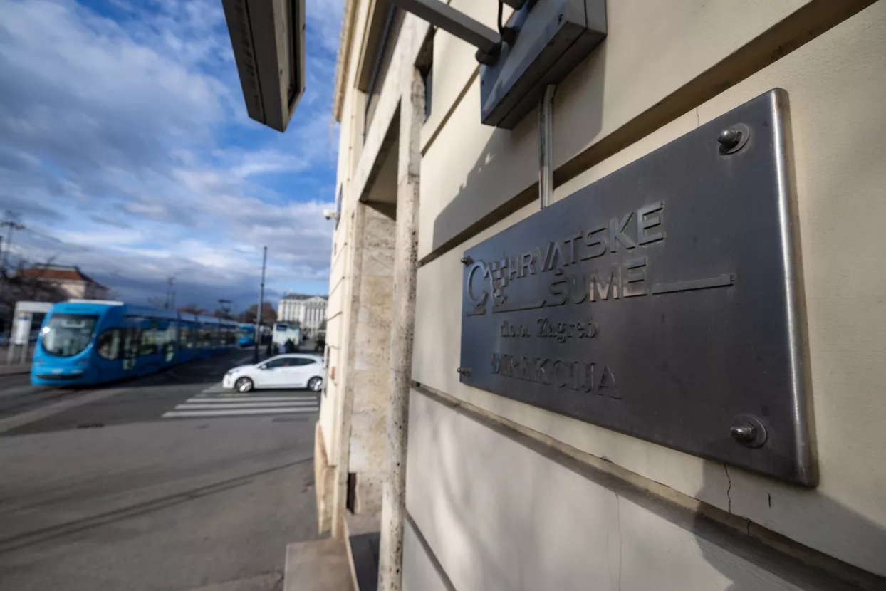 Hrvatske šume d.o.o. direkcija. Ul. kneza Branimira 1.