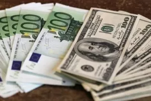 Euro ojačao prema dolaru više od četiri posto, najviše u 16 godina