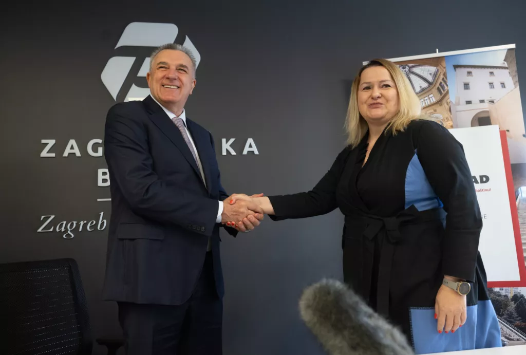 Na Zagrebačkoj burzi puštene u trgovanje dionice ING- Grada. Branislav Brizar, Ivana Gažić.