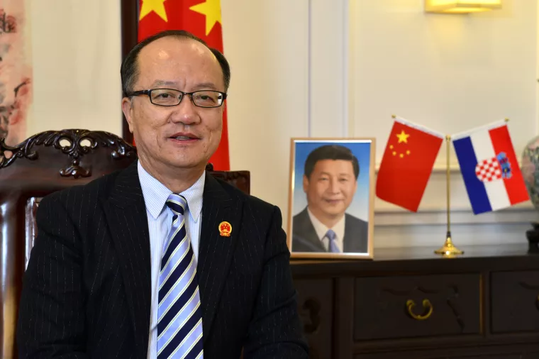 Qi Qianjin, Kineski veleposlanik