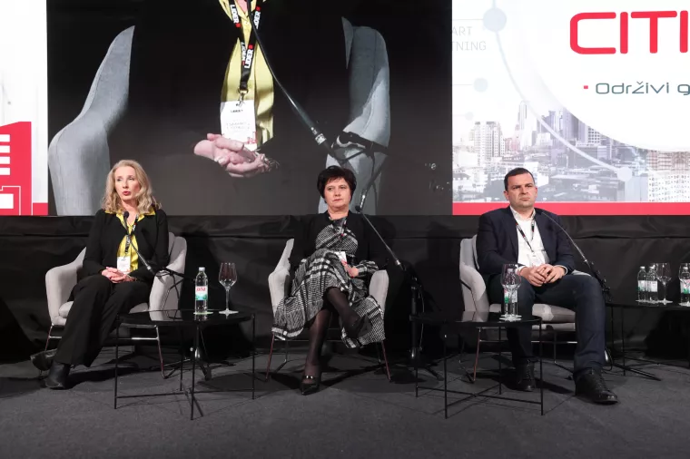 Smart cities 2025.Panel: Učinkovito skaliranje projekata- primjeri dobre prakse.Renata Vujasinović, Dragica Ratković, Dario Hrebak.