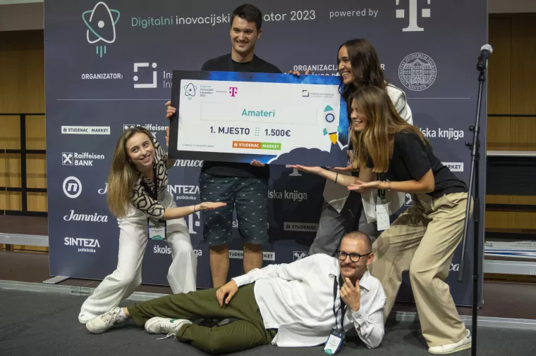 Digitalni Inovacijski Inkubator 