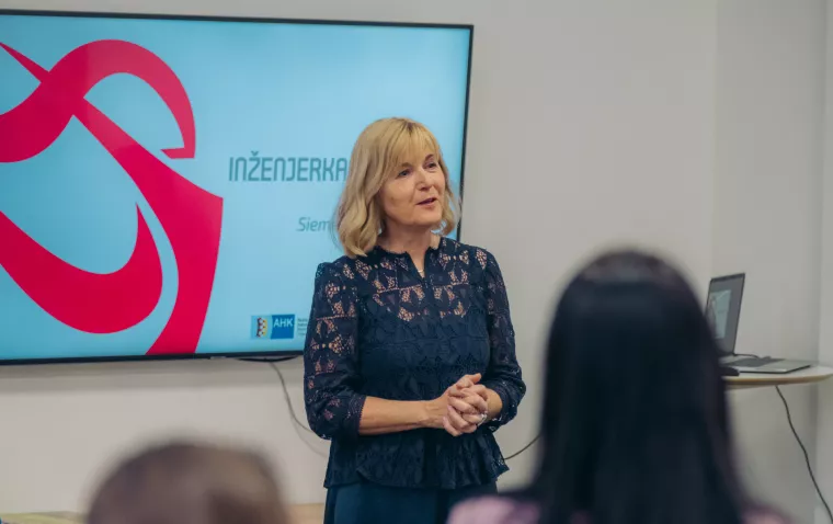 Medeja Lončar, Siemens Hrvatska