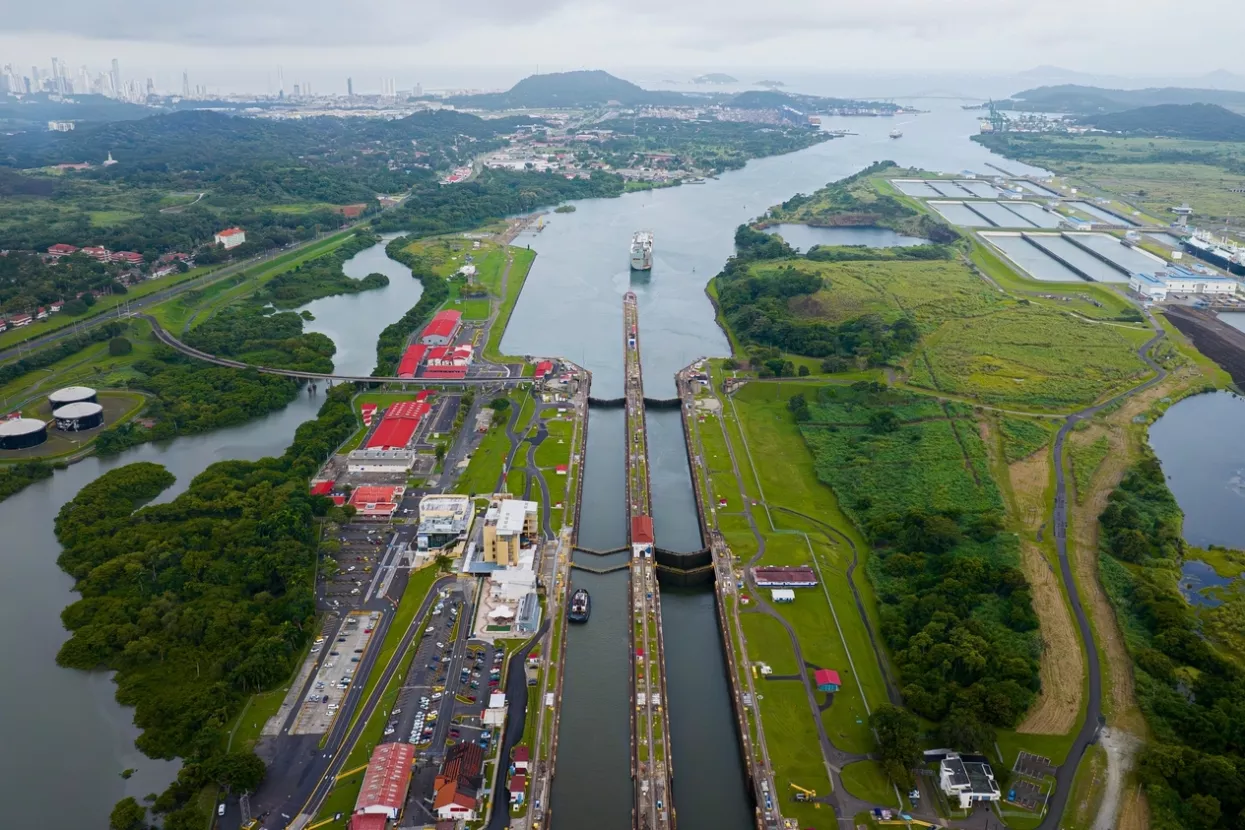 Panama Canal, Panamski kanal