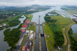 Panama Canal, Panamski kanal
