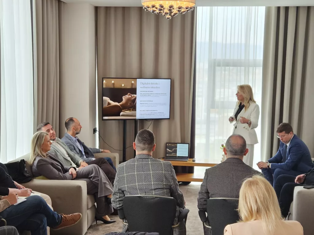 Josipa Jutt Ferlan, Hilton