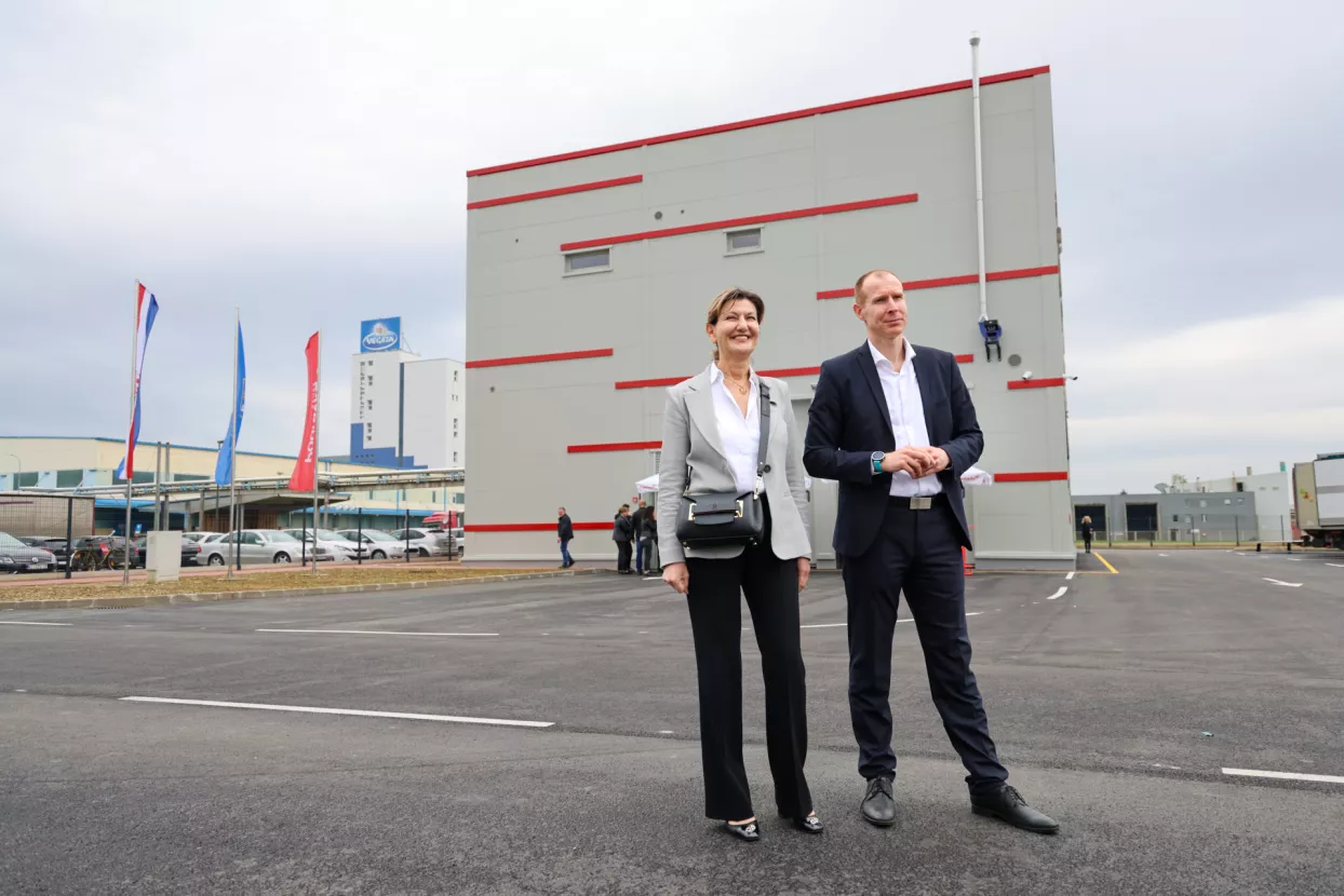 Martina Dalić, predsjednica Uprave Podravke i Gordan Drnas, direktor Podravkine Logistike