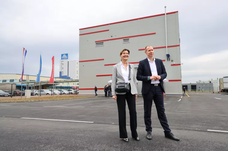 Martina Dalić, predsjednica Uprave Podravke i Gordan Drnas, direktor Podravkine Logistike