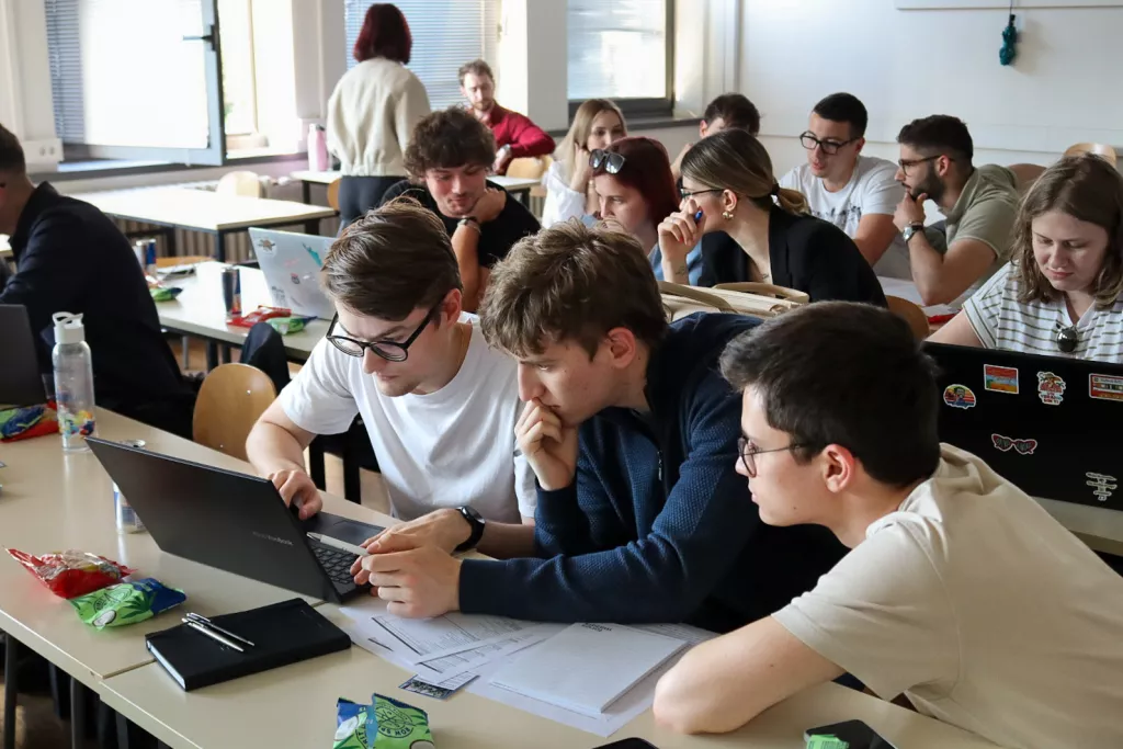 Na Fakultetu elektrotehnike i računarstva u Zagrebu održano je edukativno predavanje i Case Study