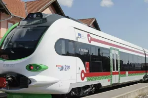 Elektrobaterijski vlak HŽ Putnički promet