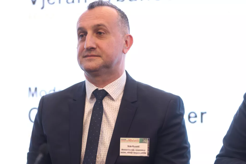 Invest in Novska 2025.1. okrugli stol: Male zajednice, veliki potencijal.Vicko Mardešić
