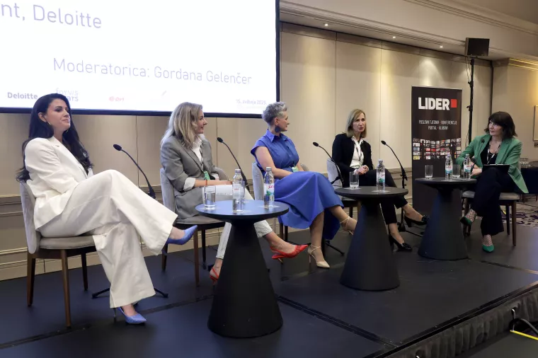 Konferencija ESG 2025. Panel "Izrada izvješća - iskustva iz prakse" Tihana Bažant, Nikolina Kolarić, Kristina Mumić, Nataša Mikuš Žigman i Gordana Gelenčer