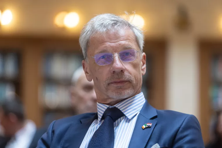 Predavanje Ante Čičin- Šain u organizaciji Hrvatske narodne banke (HNB). Guverener HNB-a Boris Vujčić.