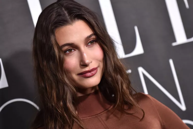 hailey bieber, rhode