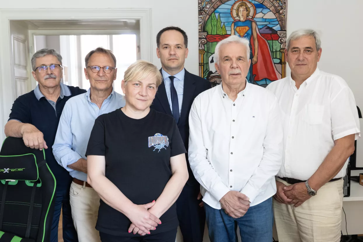 Članovi stručnog žirija Lider investa: Miodrag Šajatović, Bojan Jerbić, Marijana Ivanov, Zdenko Lucić, Mladen Vedriš i Boris Teški.
