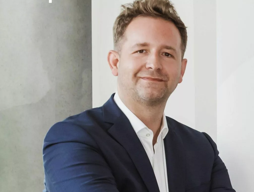 Darko Horvat, predsjednik Uprave Mplusa:- Mi smo otvorili put, regulator sada ima iskustvo s našom obveznicom, uvjeren sam kako ima još kompanija u Hrvatskoj koje bi mogle preuzeti dodatnu korporativnu odgovornost i pokazati transparentnost u poslovanju