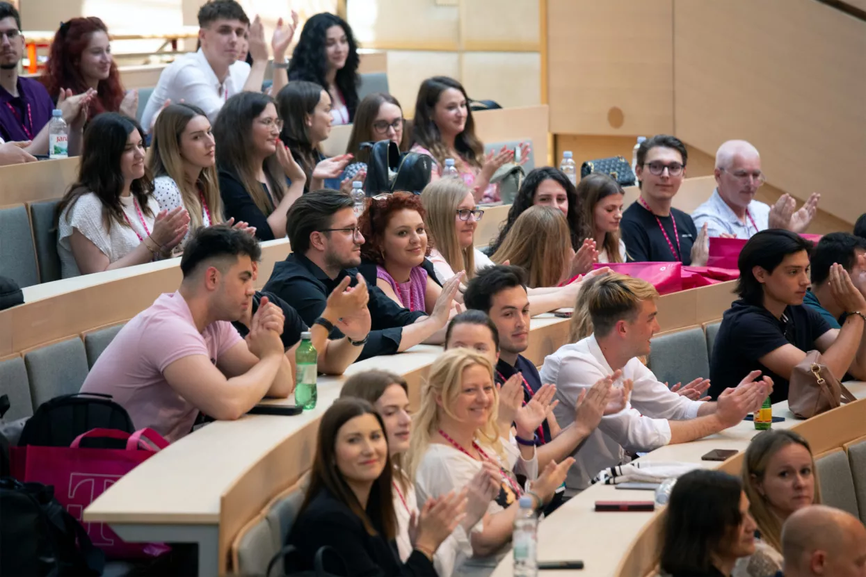 Digitalni inovacijski inkubator 2025