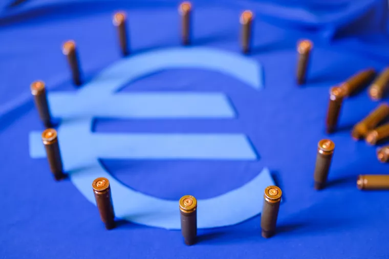 obrana, potrošnja, euro, rat, javne financije, proračun, naoružavanje