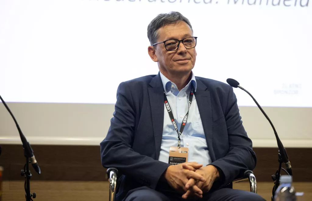 12. Konferencija o izvozu- Pametni znaju čemu služi izvoz.Panel 1.: Kako ploviti u nepredvidivim vremenima: Krešimir Paić