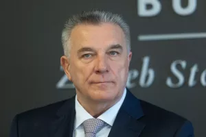 Na Zagrebačkoj burzi puštene u trgovanje dionice ING- Grada.Branislav Brizar.