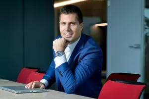 Matija Jurin, Comping