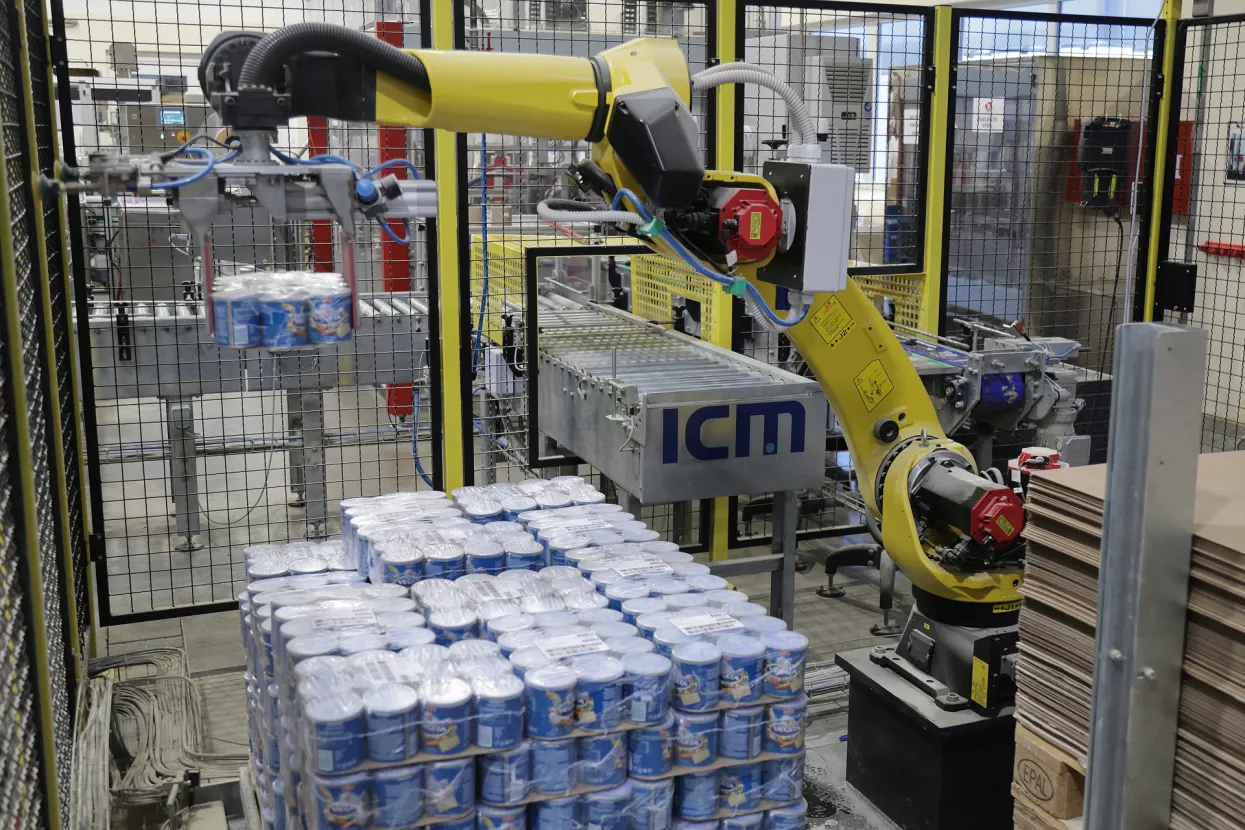 Podravka, robot za pakiranje proizvoda