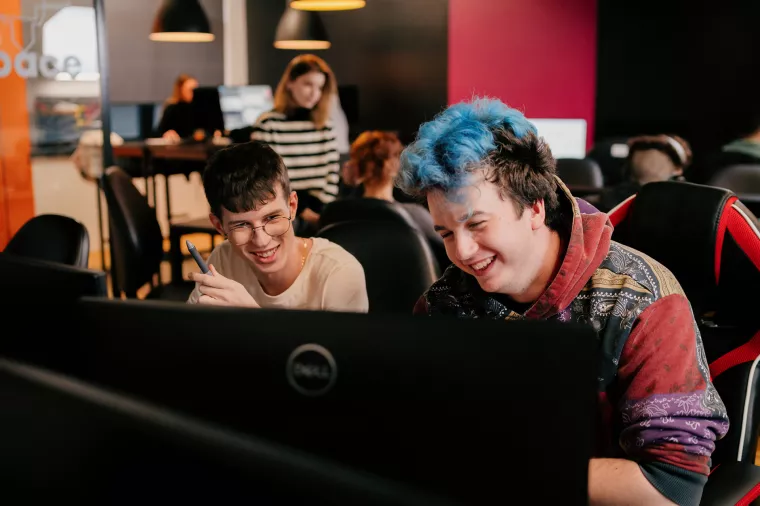 studenti Algebra Bernays 