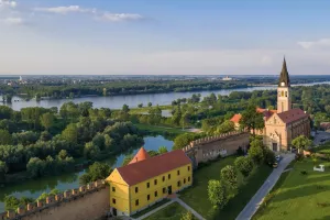 Ilok - HTZ Autor: Igor Šeler