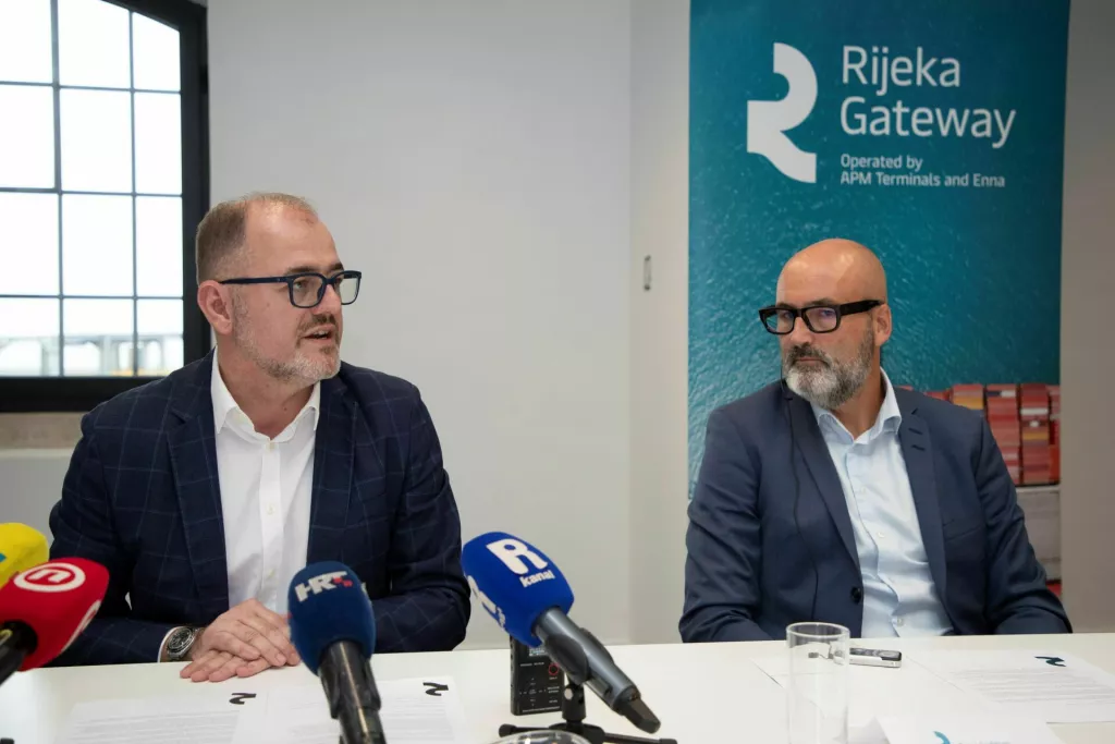 Tomislav Rosandić, Peter Corfitsen