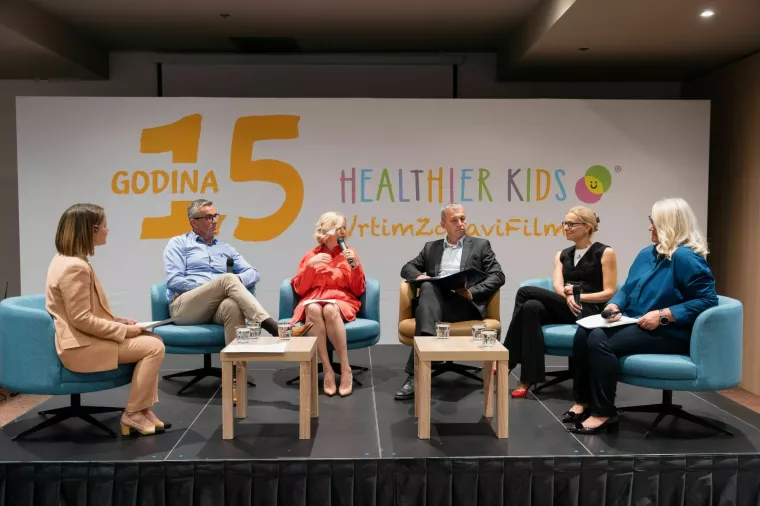 NESTLE Zdravlje djece i mladih odgovornost je cijelog društva