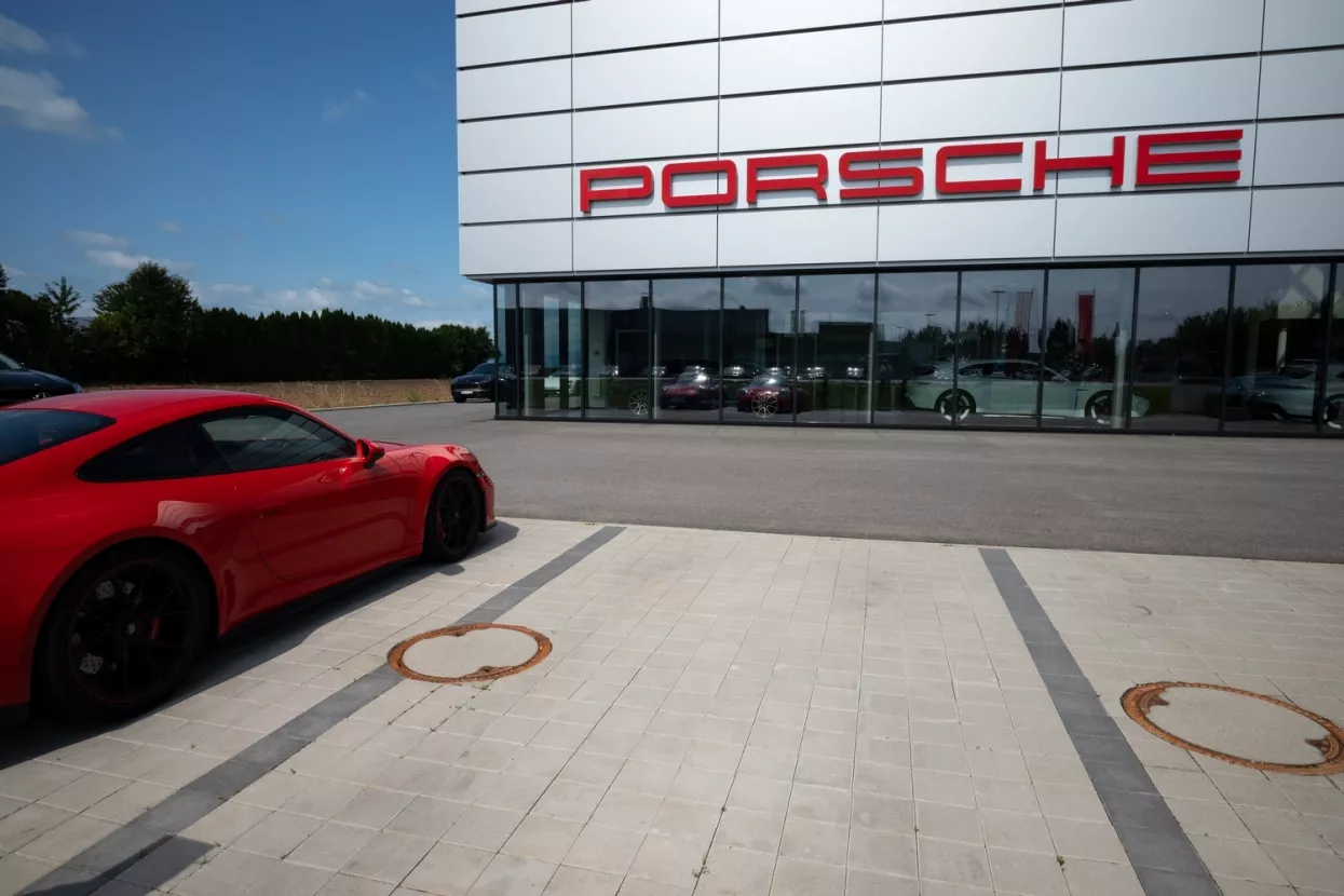 Porsche store