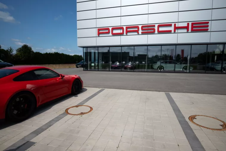 Porsche store