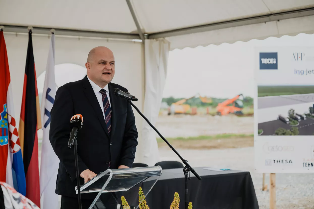 Ante ŠušnjarTece Industrial, Novska