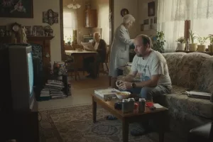 osamostaljenje, život s roditeljima