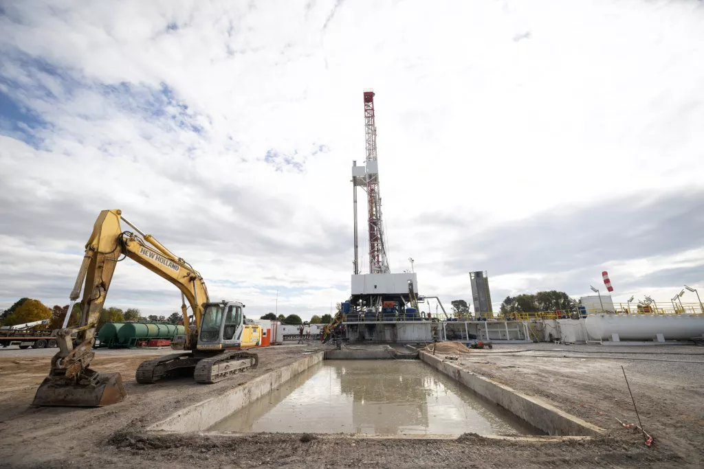Babina Greda, Enna geotermalno istražno postrojenje.