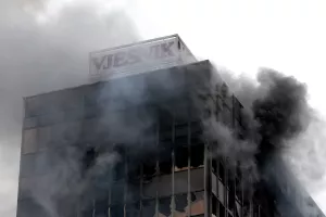 Požar u Vjesnikovom neboderu