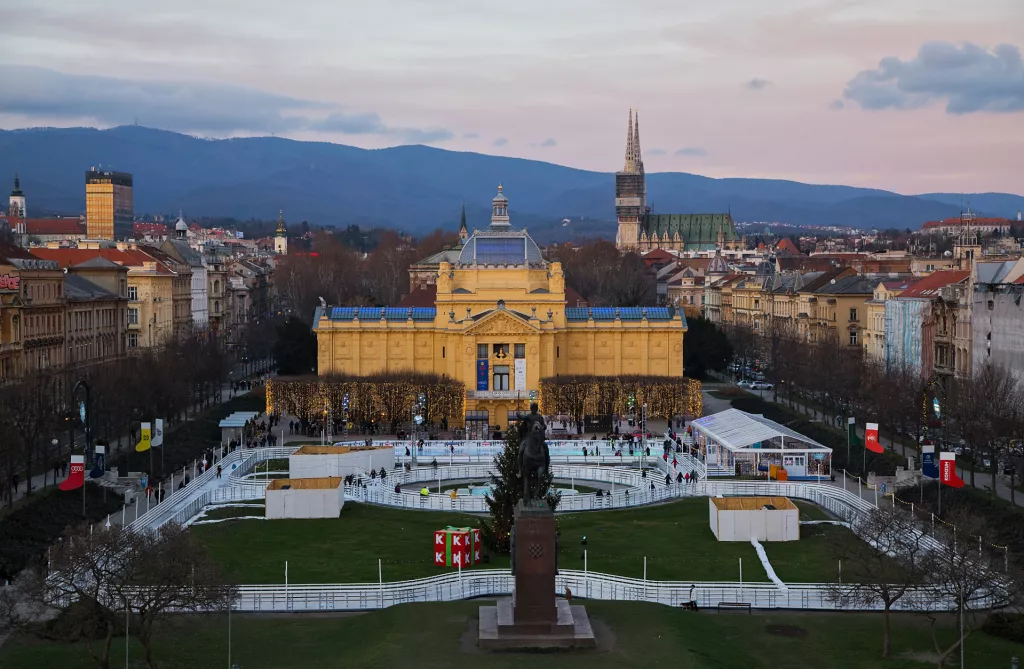 Zagreb, prosinac 2014.Klizalište na Tomislavovom trguSnimio Igor Nobilo
